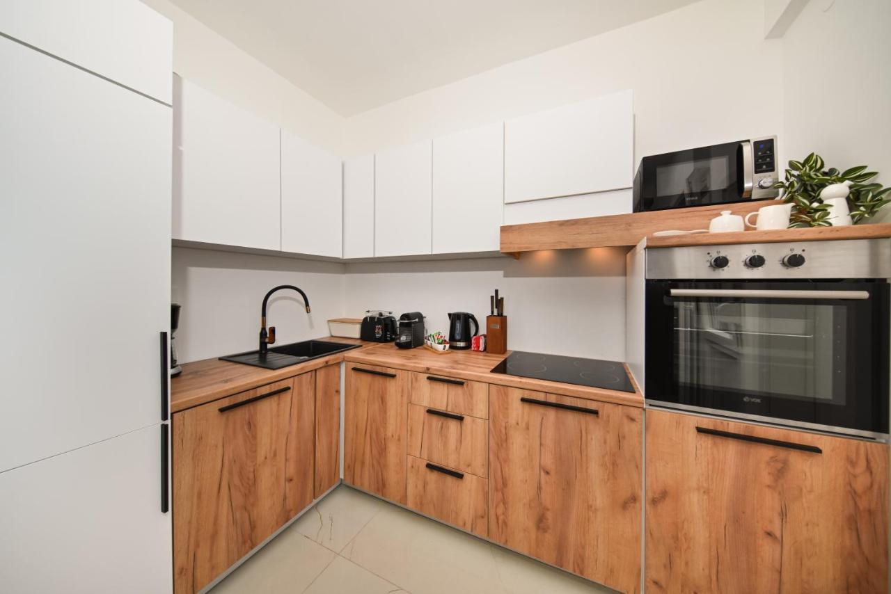 Apartman Nella With Sea Wiew ザダル エクステリア 写真