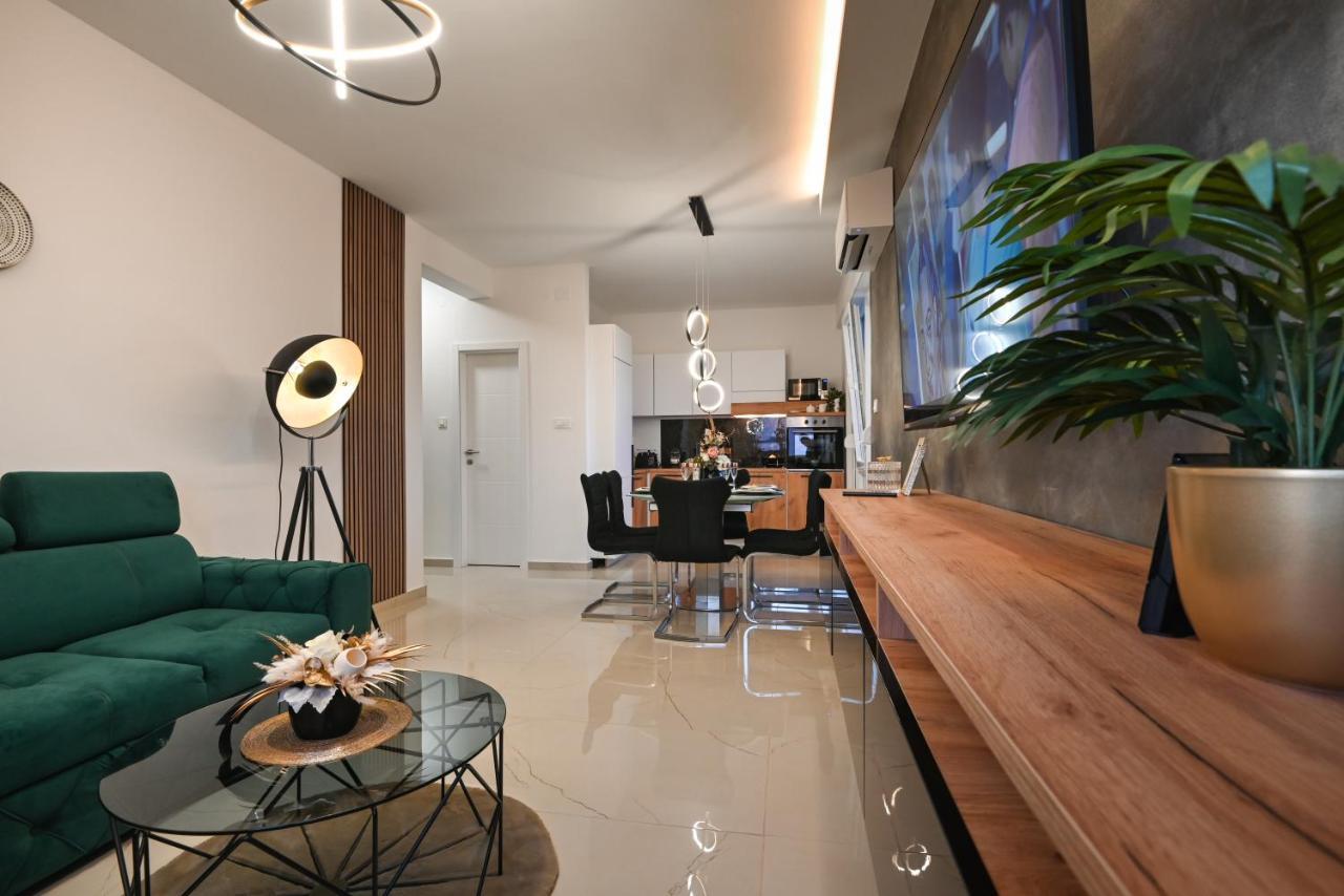 Apartman Nella With Sea Wiew ザダル エクステリア 写真
