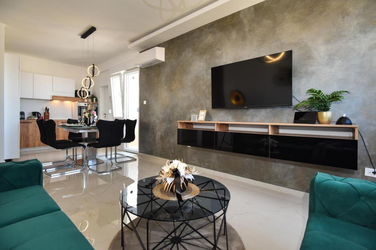 Apartman Nella With Sea Wiew ザダル エクステリア 写真