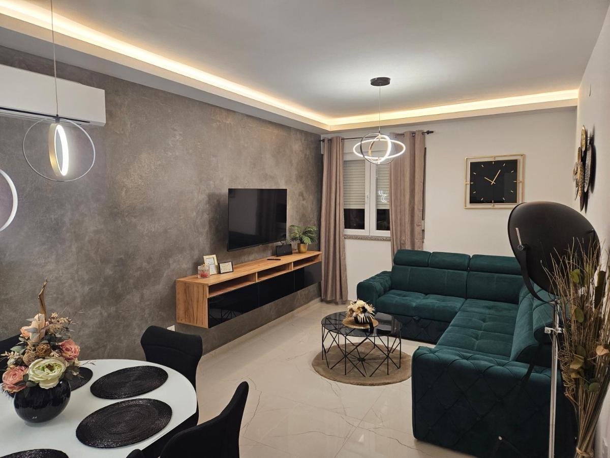 Apartman Nella With Sea Wiew ザダル エクステリア 写真